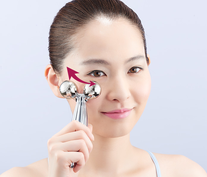 Please let me know how to use ReFa CARAT RAY FACE.(ReFa CARAT RAY FACE
