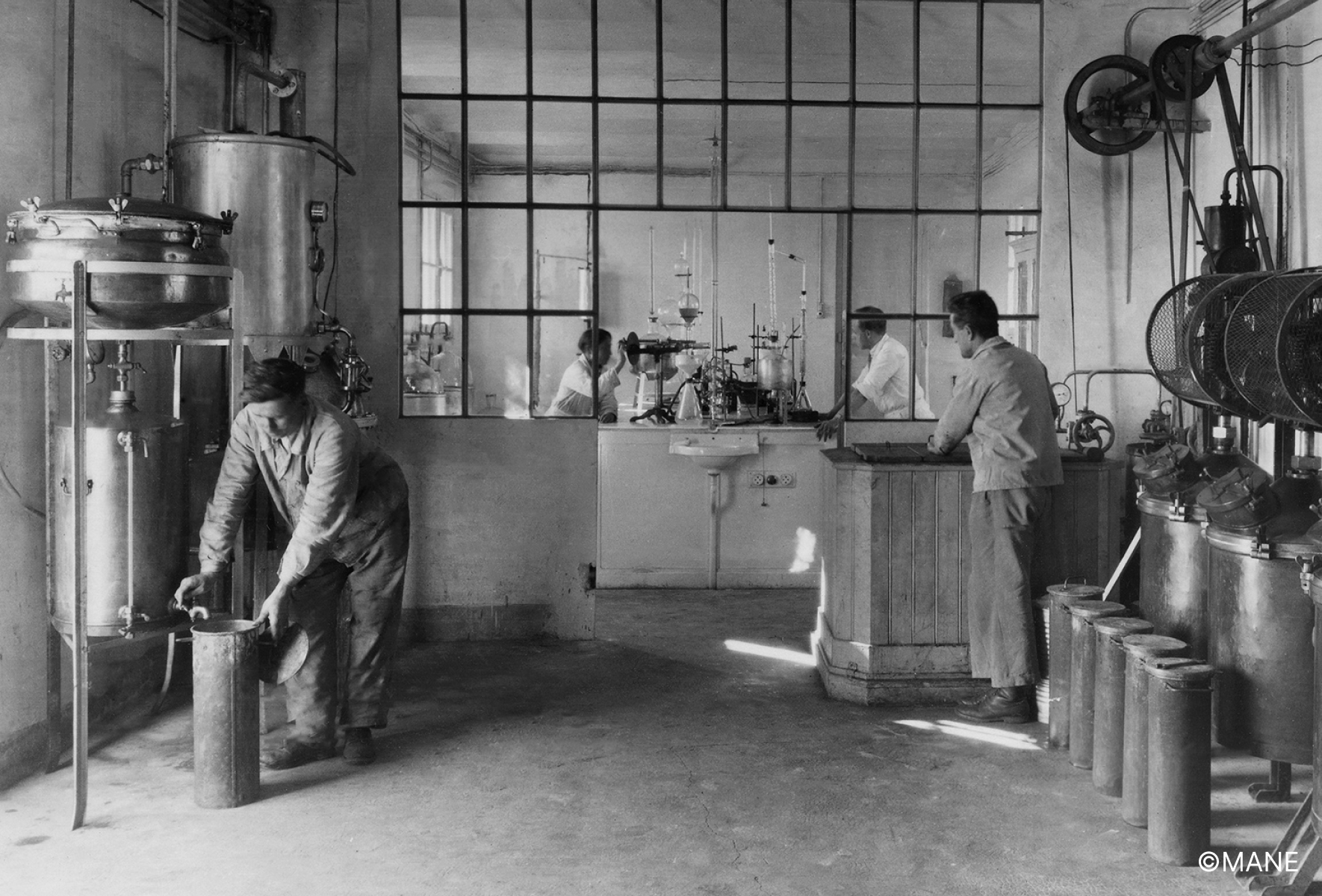 ヴェ･マン･フィス香料株式会社