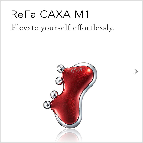 ReFa CAXA M1（リファカッサエムワン）。頰をスピーディーにすくい上げて つまみ流す“クイックリリースリフト※”