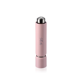 PHOTO：ReFa SKIM SHAVER PINK