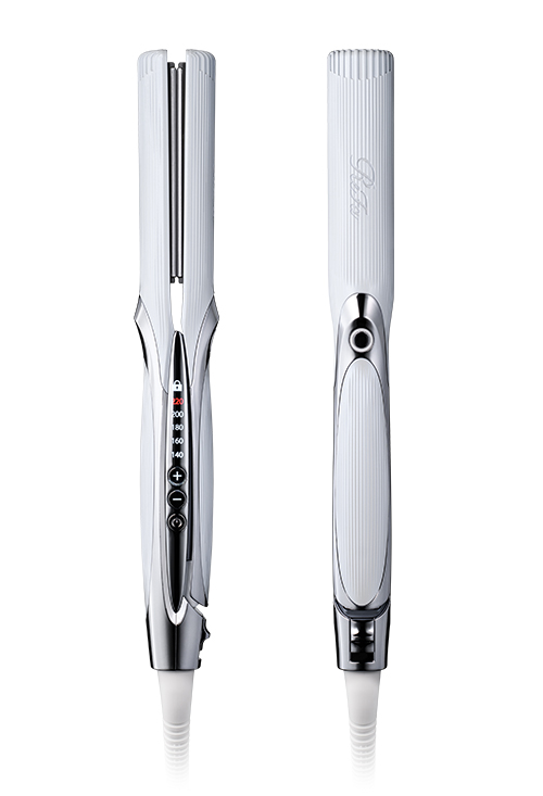 Photo：ReFa STRAIGHT IRON PRO (White)