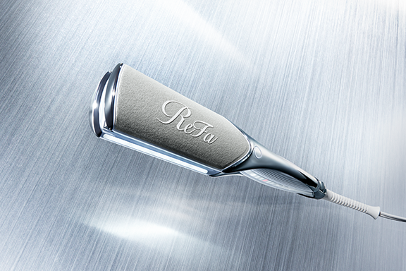 Smooth away frizz with just one stroke — Straight, shiny hair that’s exceptional. “ReFa POWER STRAIGHT IRON PRO” is released on 16 April, 2025.