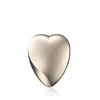 写真：ReFa HEART BRUSH Champagnegold（リファハートブラシ シャンパンゴールド）