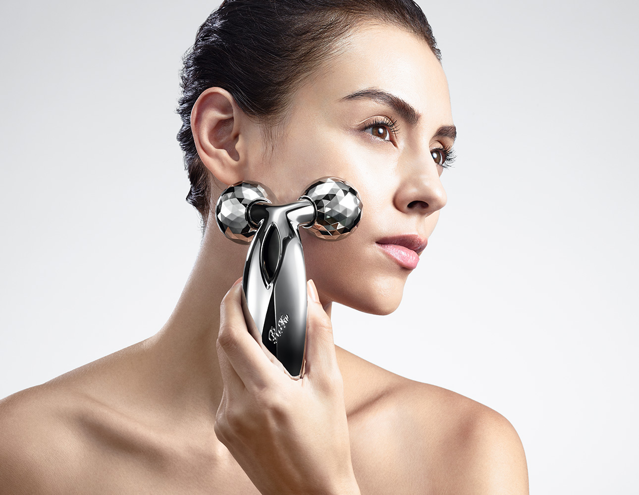 ReFa CARAT SALON MODEL-hybridautomotive.com