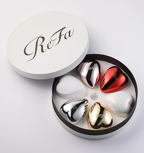 写真：ReFa HEART BRUSH COLLECTION（リファハートブラシコレクション）