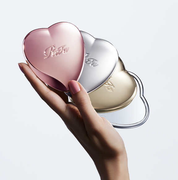 ハートがきらめく、ヘアメイクミラー。ReFa HEART MIRROR（リファハートミラー）2025年6月23日(月)新発売
