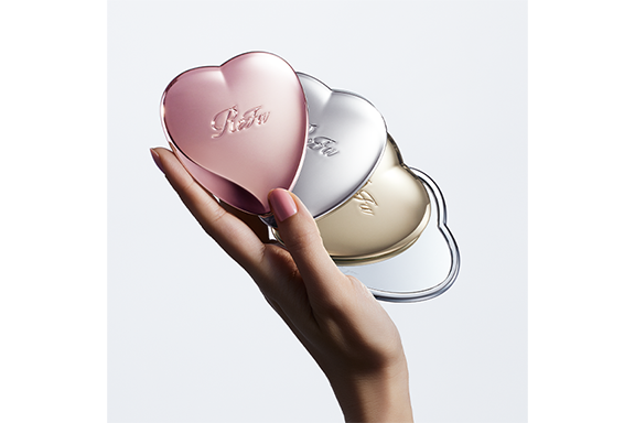 ハートがきらめく、ヘアメイクミラー。ReFa HEART MIRROR（リファハートミラー）2025年6月23日(月)新発売