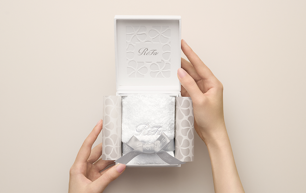 ReFa HAND TOWEL GIFT