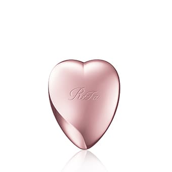 PHOTO：ReFa HEART BRUSH Rose Gold