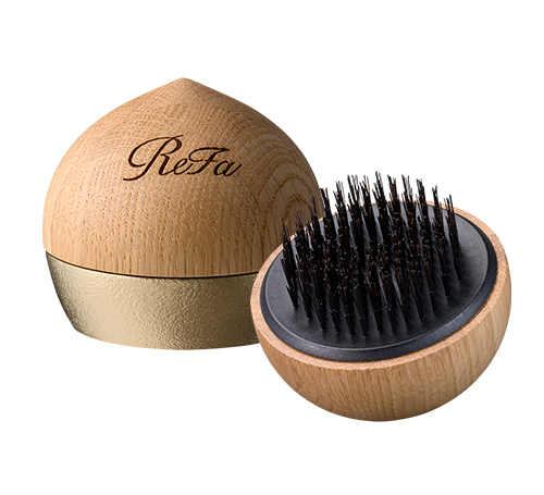 Photo：ReFa BRISTLE OAK