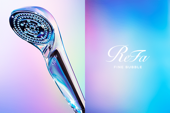 “ReFa FINE BUBBLE S”以进化的独创技术，产生前所未有的气泡数量，令您的沐浴华丽变身为美容时光。
